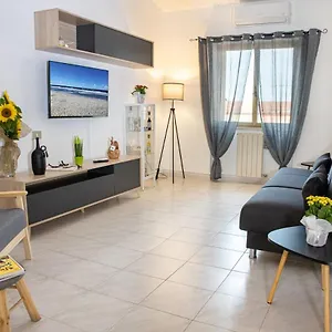 https://casa-elisa-la-caletta.in-sardinia.net